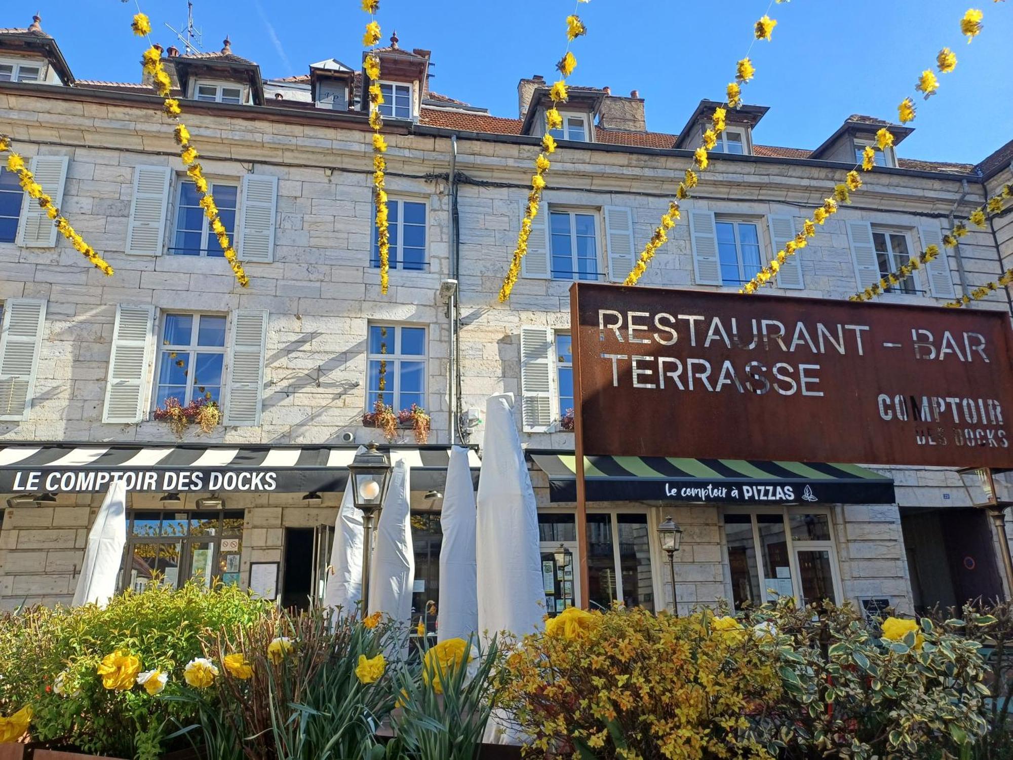 Aparthotel Le Comptoir Du Voyageur Arbois Exterior foto